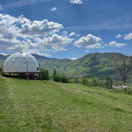 Starry Dome - Manta'S Retreat Glamping Cornereva Hotel Ngoại thất bức ảnh