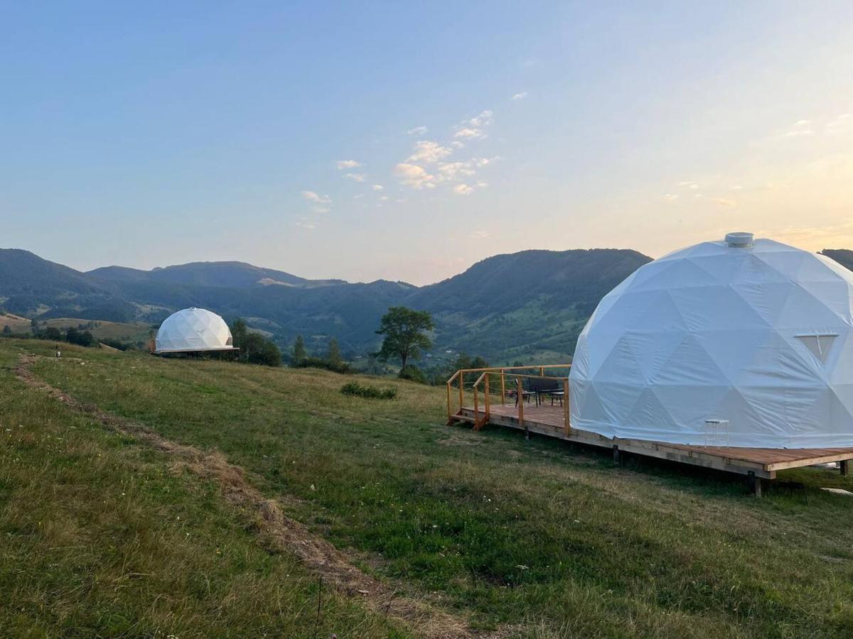 Starry Dome - Manta'S Retreat Glamping Cornereva Hotel Ngoại thất bức ảnh
