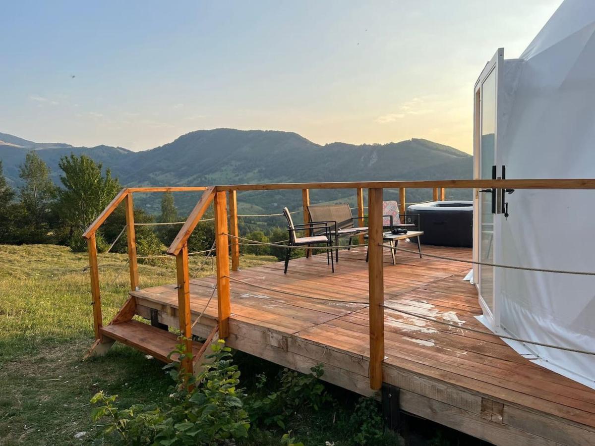 Starry Dome - Manta'S Retreat Glamping Cornereva Hotel Ngoại thất bức ảnh