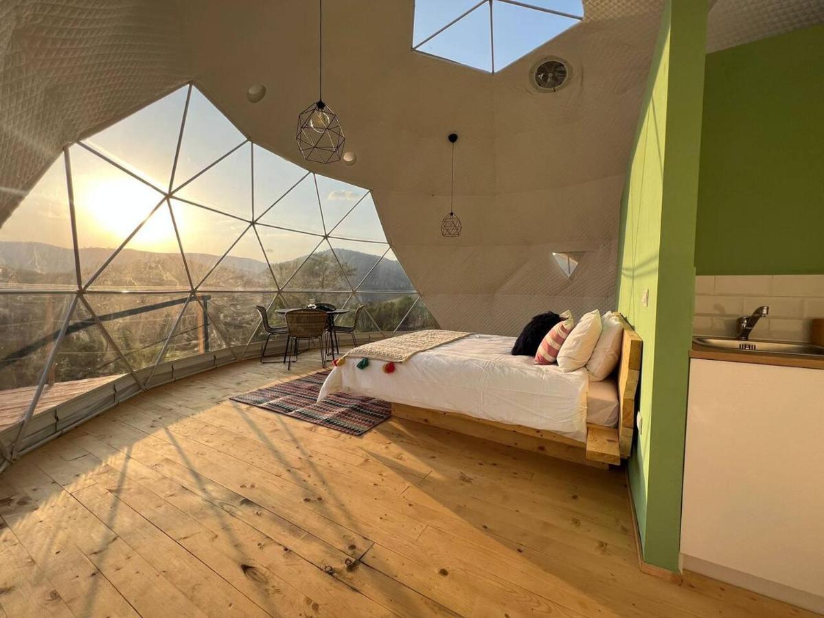 Starry Dome - Manta'S Retreat Glamping Cornereva Hotel Ngoại thất bức ảnh