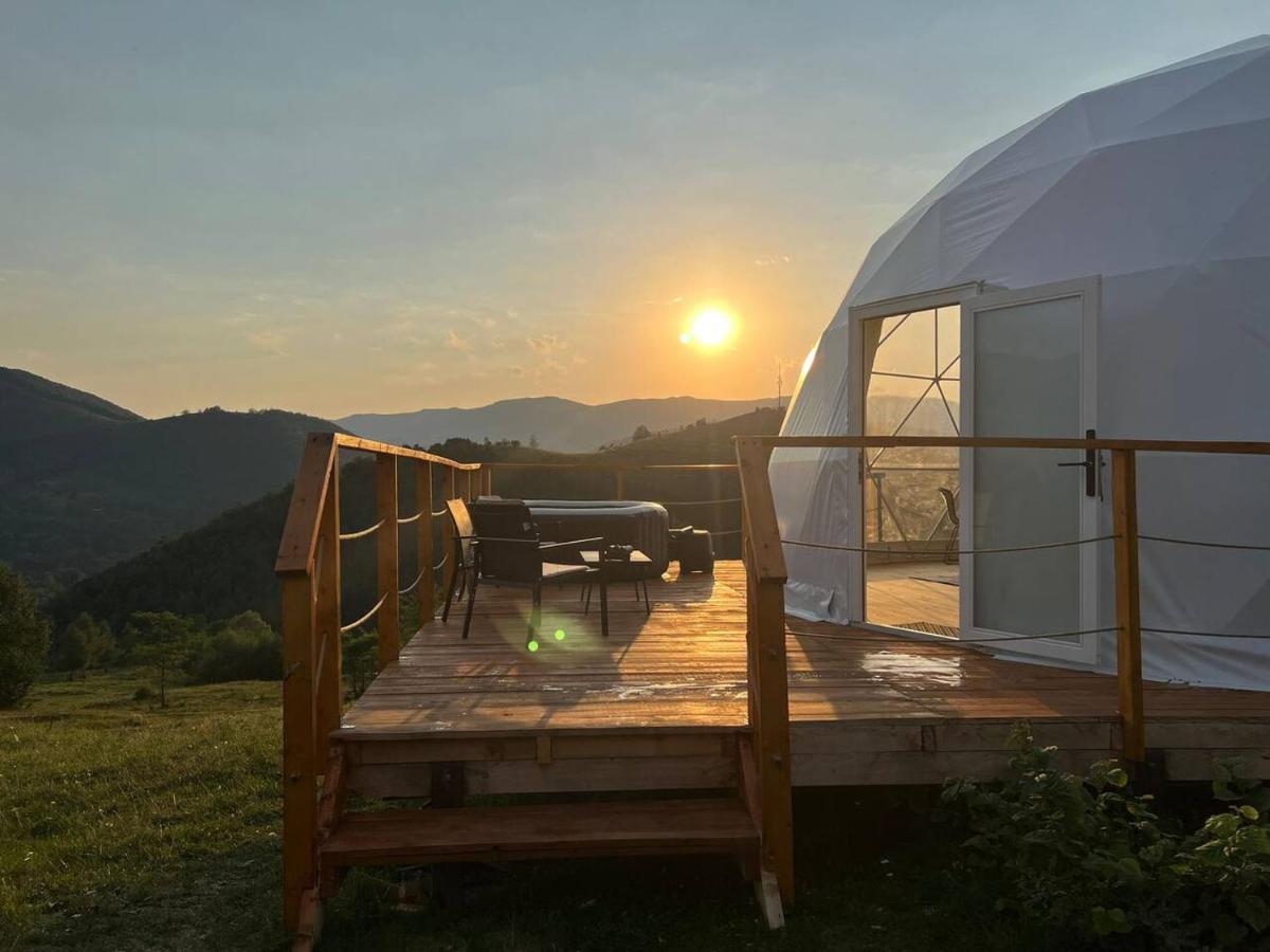 Starry Dome - Manta'S Retreat Glamping Cornereva Hotel Ngoại thất bức ảnh