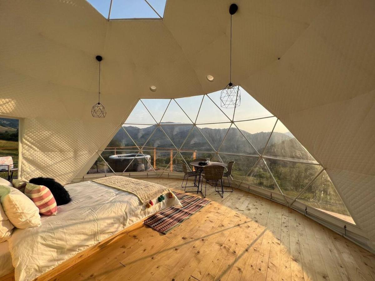 Starry Dome - Manta'S Retreat Glamping Cornereva Hotel Ngoại thất bức ảnh