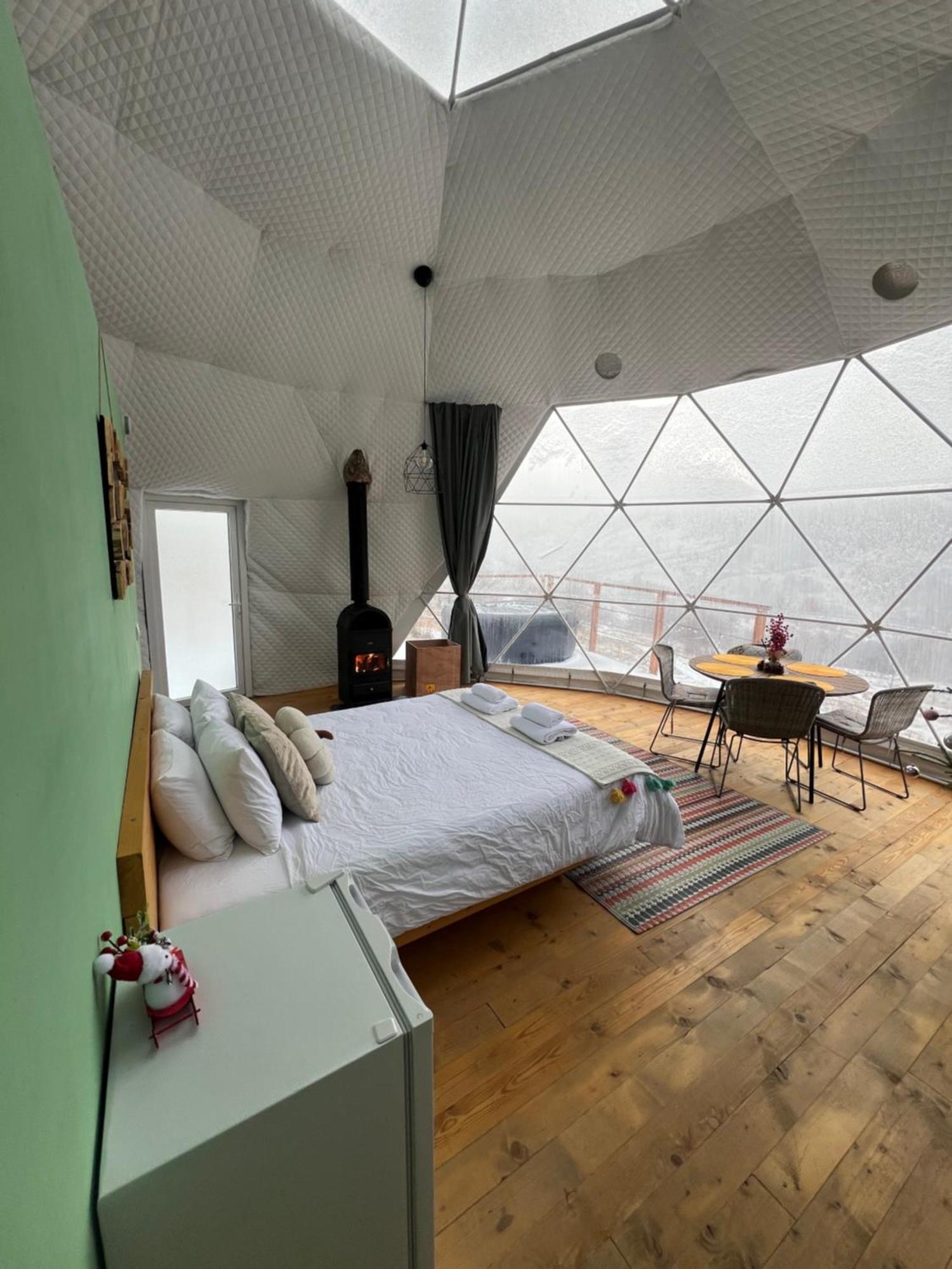 Starry Dome - Manta'S Retreat Glamping Cornereva Hotel Ngoại thất bức ảnh